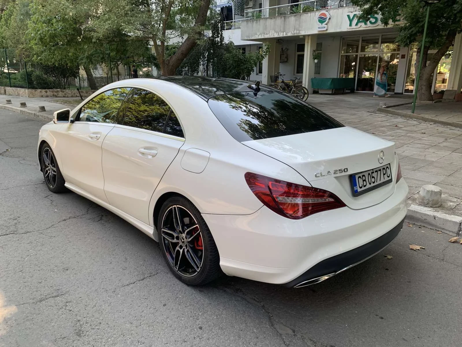 Mercedes-Benz CLA 250 4MATIC Фейслифт Burmester, снимка 6 - Автомобили и джипове - 55413592