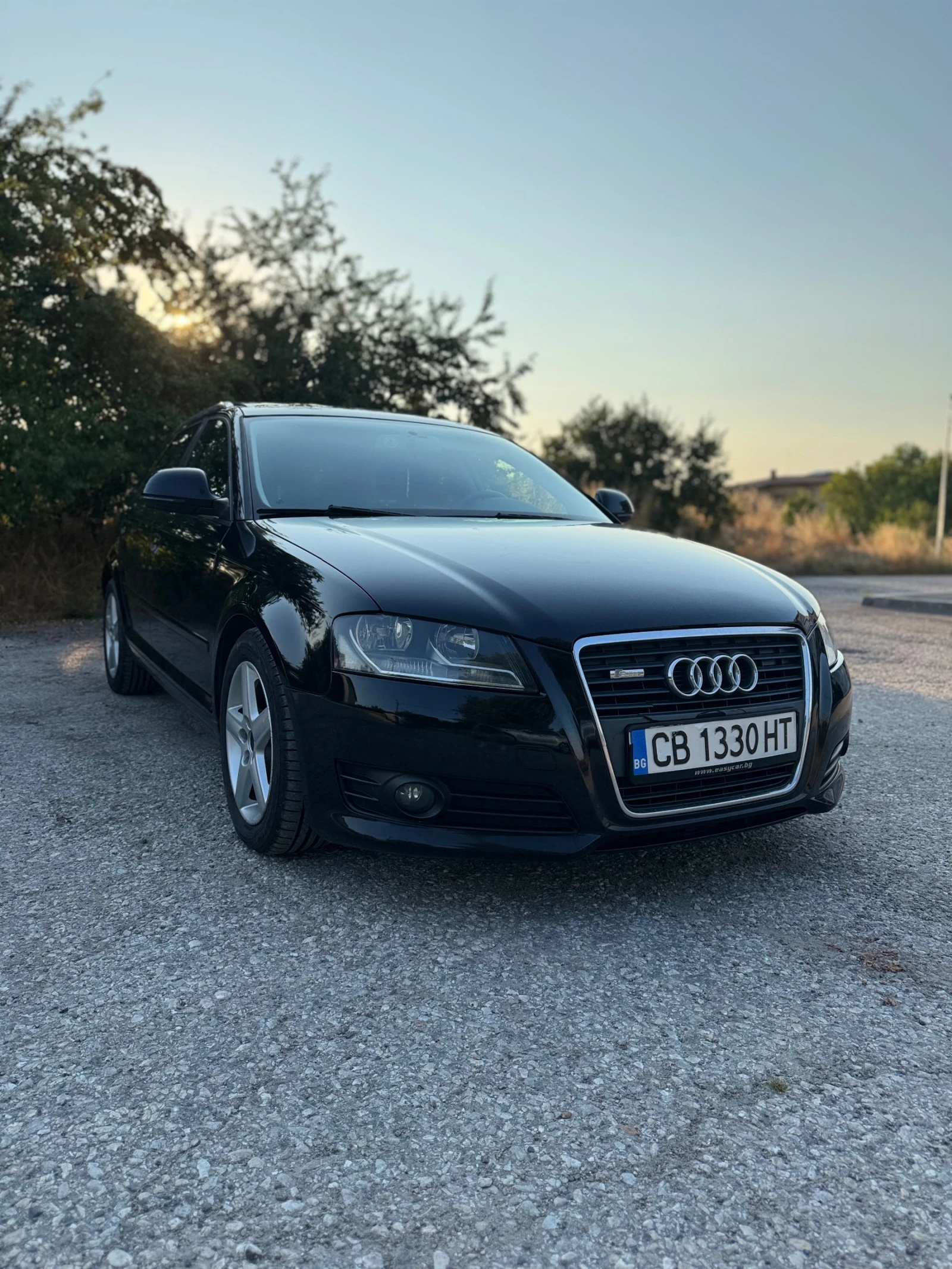 Audi A3 2.0TDI 140HP Sportback Pano , снимка 2 - Автомобили и джипове - 55607023