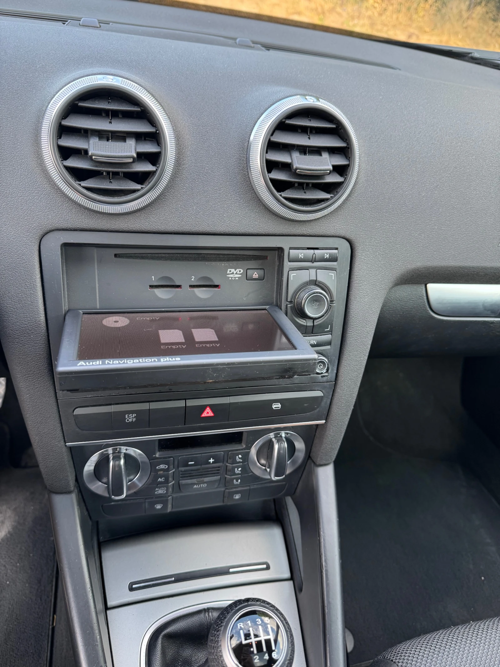 Audi A3 2.0TDI 140HP Sportback Pano , снимка 13 - Автомобили и джипове - 55607023