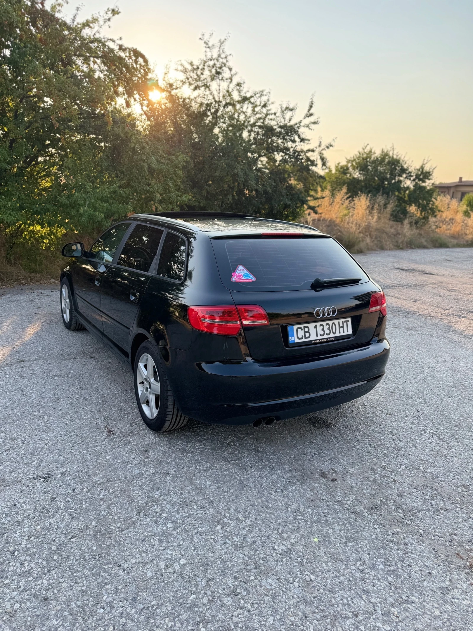 Audi A3 2.0TDI 140HP Sportback Pano , снимка 4 - Автомобили и джипове - 55607023