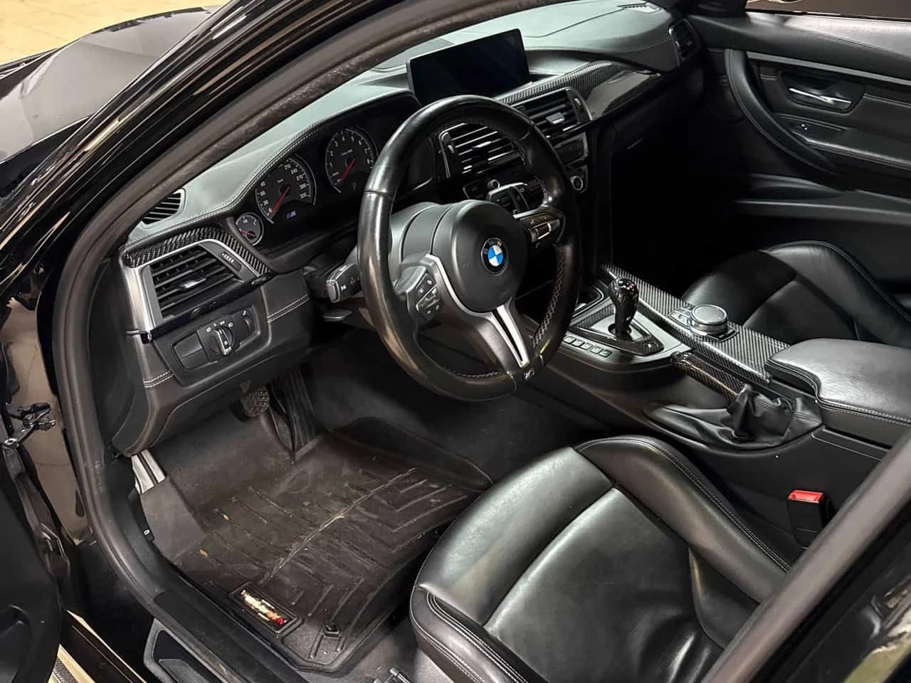 BMW M3 * 4dr Sdn * CARFAX * ОПЦИЯ ЗА ФИНАНСИРАНЕ, снимка 5 - Автомобили и джипове - 55668000