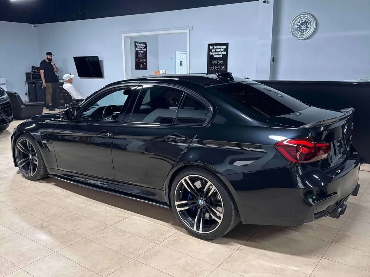 BMW M3 * 4dr Sdn * CARFAX * ОПЦИЯ ЗА ФИНАНСИРАНЕ, снимка 2 - Автомобили и джипове - 55668000