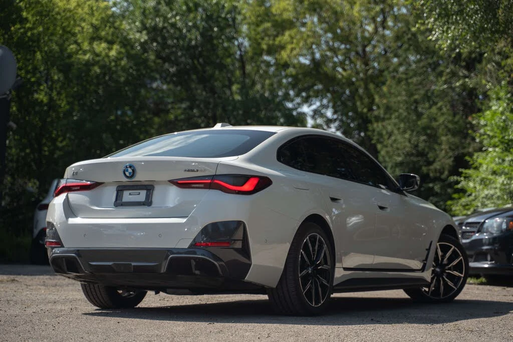 BMW i4 HEADS UP | 360 | H&K| AMBIENT | Mobile.bg � ����������� 6