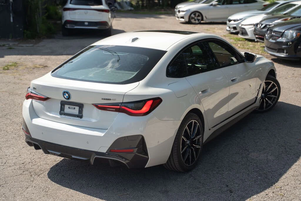 BMW i4 HEADS UP | 360 | H&K| AMBIENT | Mobile.bg � ����������� 5