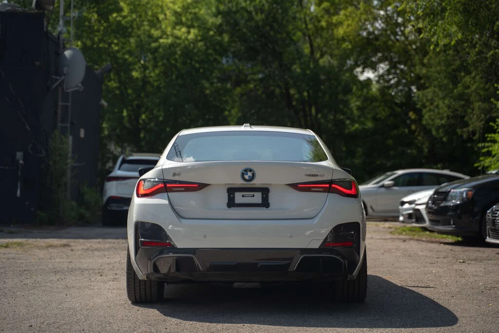 BMW i4 HEADS UP | 360 | H&K| AMBIENT | Mobile.bg � ����������� 4