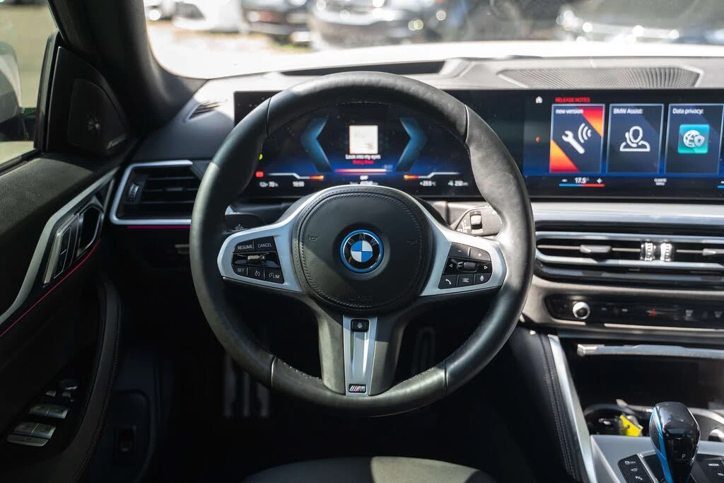 BMW i4 HEADS UP | 360 | H&K| AMBIENT | Mobile.bg � ����������� 11