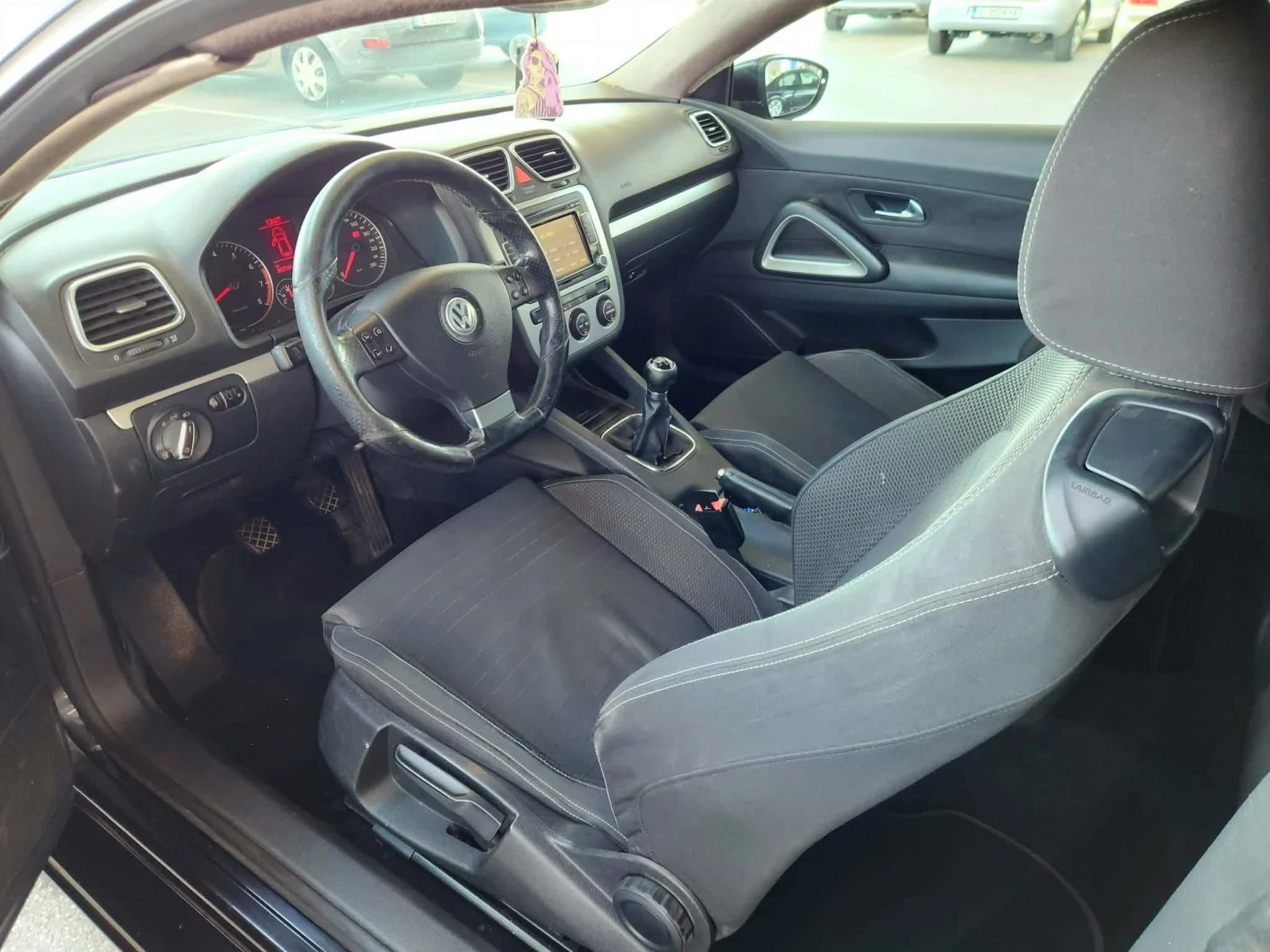 VW Scirocco 1.4tsi, снимка 5 - Автомобили и джипове - 56241757