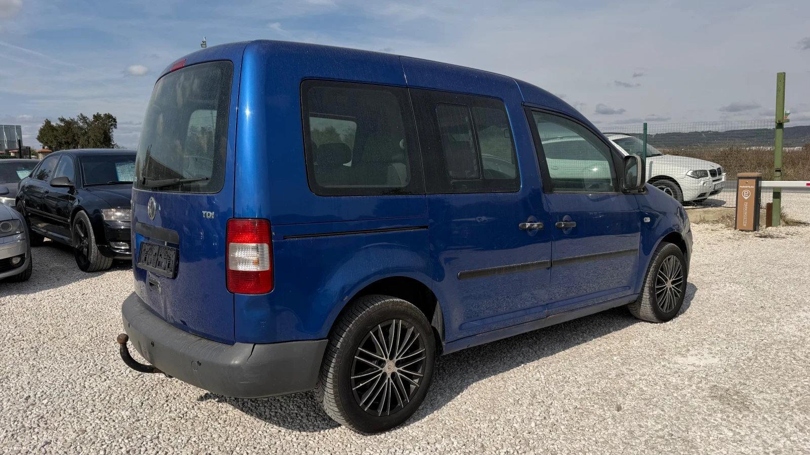 VW Caddy LIVE 4+ 1 , снимка 4 - Автомобили и джипове - 56480454