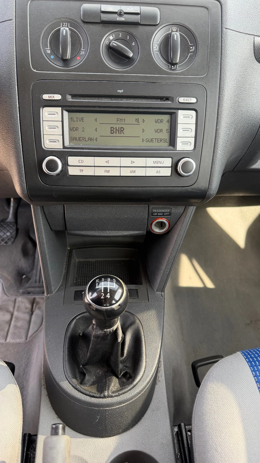 VW Caddy LIVE 4+ 1 , снимка 8 - Автомобили и джипове - 56480454