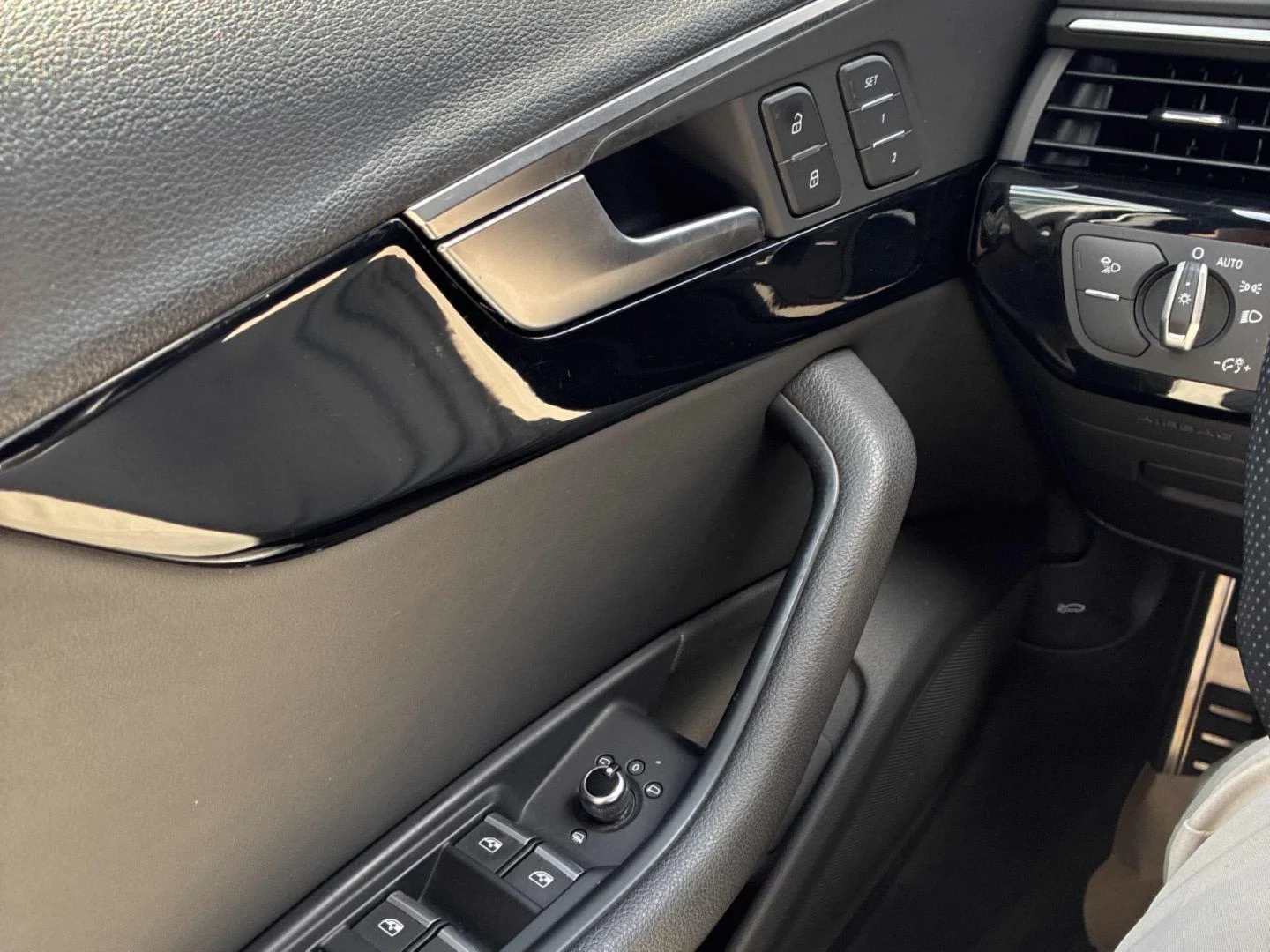 Audi A4 45 TFSI quattro S line Facelift, снимка 10 - Автомобили и джипове - 56629641