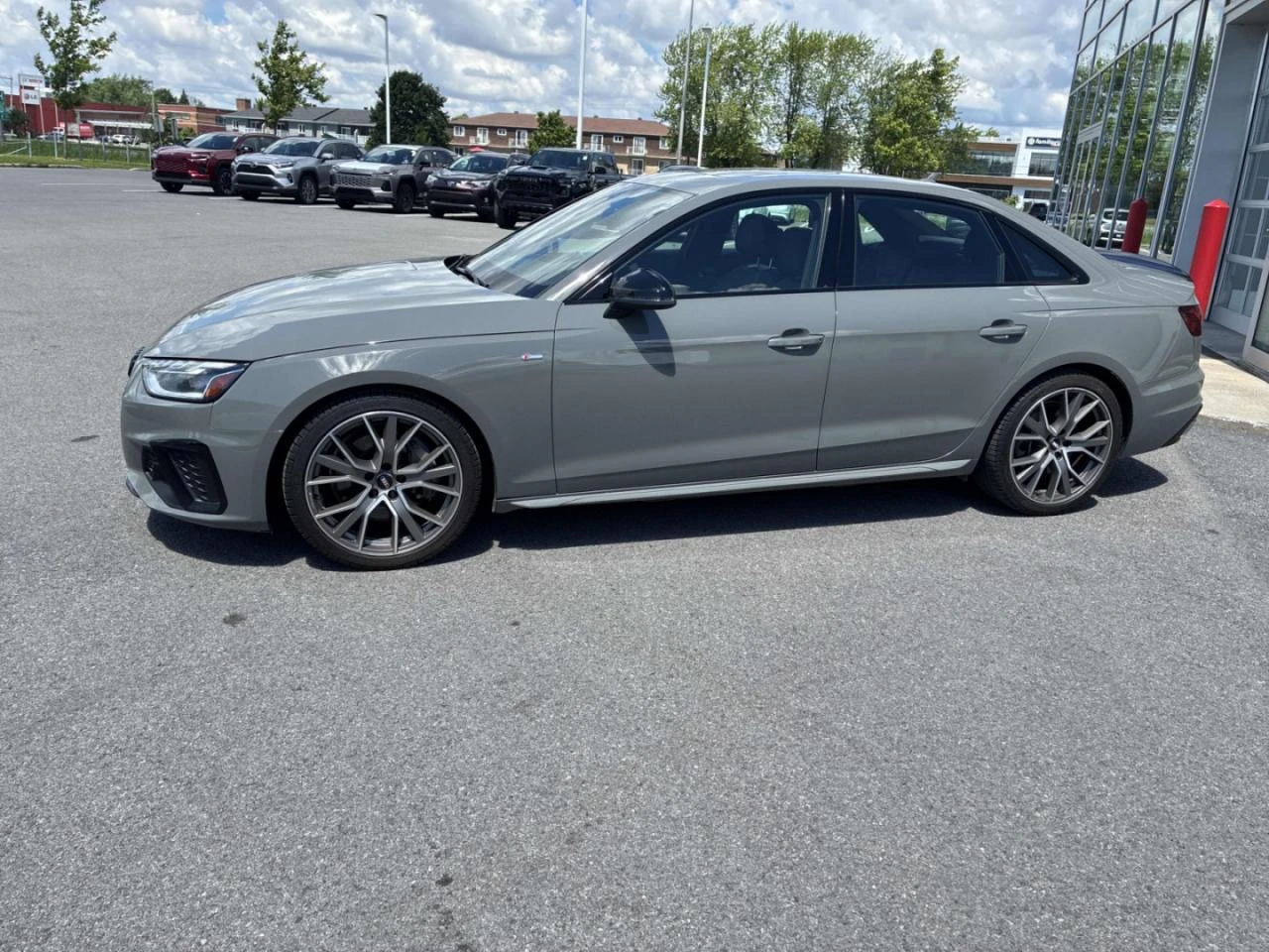 Audi A4 45 TFSI quattro S line Facelift, снимка 2 - Автомобили и джипове - 56629641