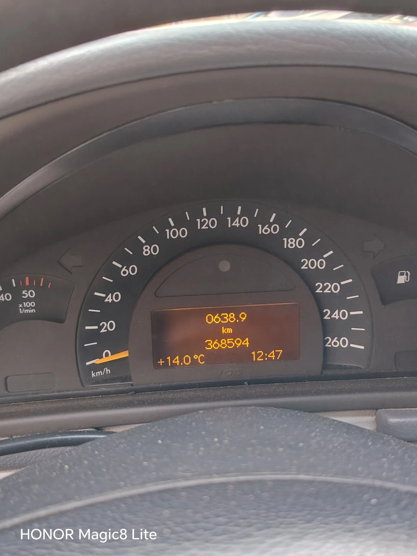 Mercedes-Benz C 220, снимка 6 - Автомобили и джипове - 56646088