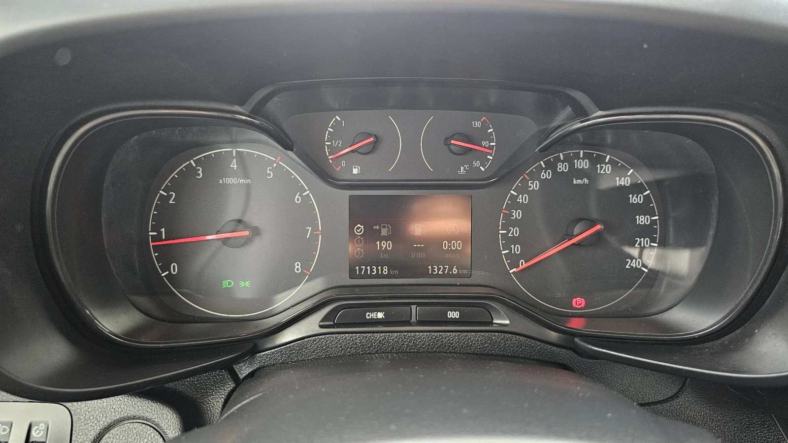 Opel Combo 1.5 diesel , снимка 9 - Автомобили и джипове - 56730481