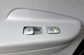 Hyundai Kona 64KWh/Premium/Шибидах/Blue Link, снимка 10