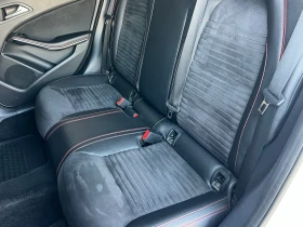 Mercedes-Benz GLA 200d, AMG LINE-ПЪЛНА СЕРВИЗНА ИСТОРИЯ, снимка 15