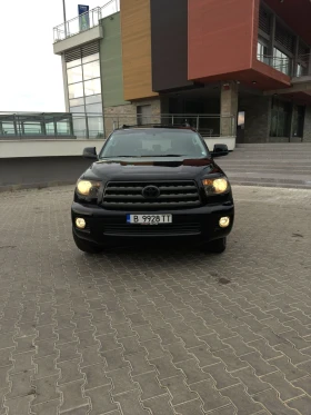 Toyota Sequoia, снимка 2