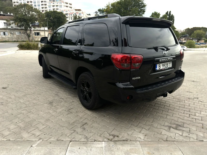 Toyota Sequoia, снимка 5 - Автомобили и джипове - 47032004