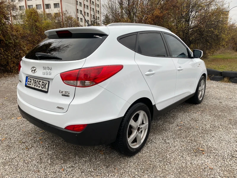 Hyundai IX35 2.0 CRDI, снимка 5 - Автомобили и джипове - 48359846