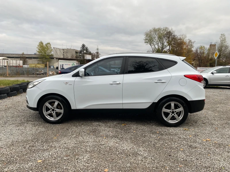 Hyundai IX35 2.0 CRDI, снимка 3 - Автомобили и джипове - 48359846