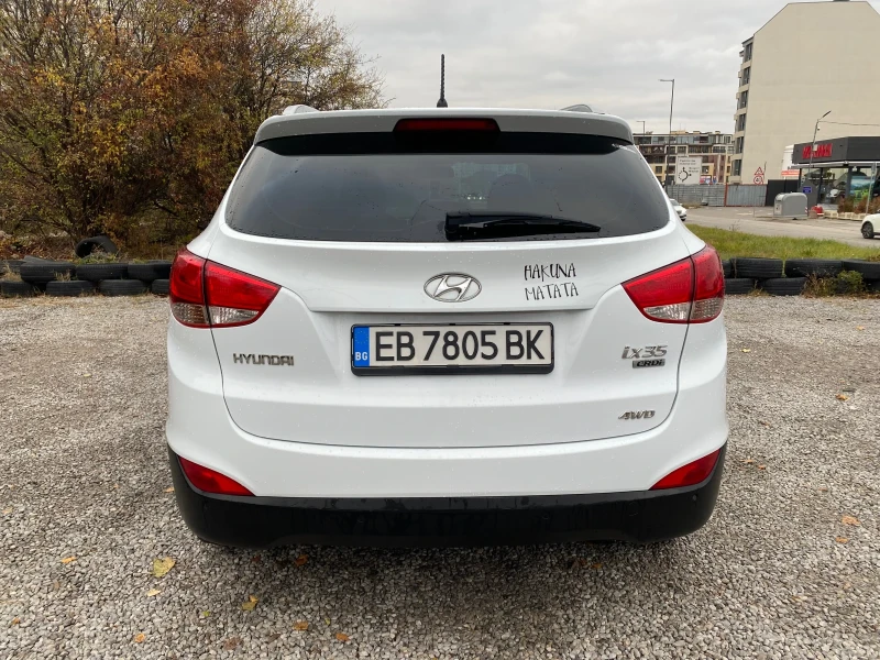 Hyundai IX35 2.0 CRDI, снимка 4 - Автомобили и джипове - 48359846