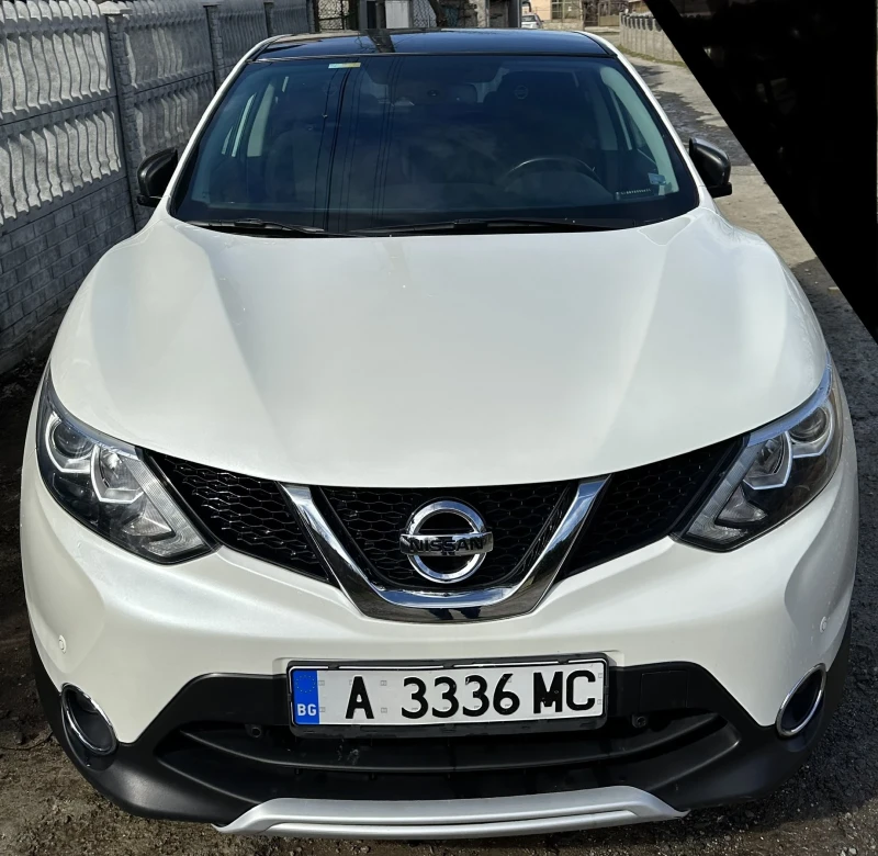 Nissan Qashqai 1.2 бензин , снимка 1 - Автомобили и джипове - 49602124