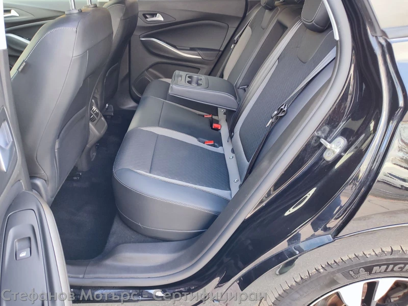 Opel Grandland X Business Elegance 1.6 Plug-in-Hybrid (225hp) AT8, снимка 13 - Автомобили и джипове - 52623363