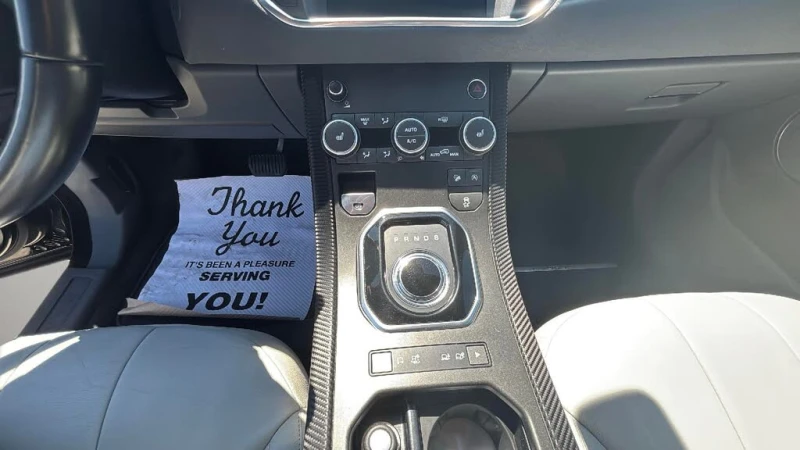 Land Rover Range Rover Evoque SE * АвтоКредит* (ЦЕНА ДО БГ), снимка 11 - Автомобили и джипове - 53262643