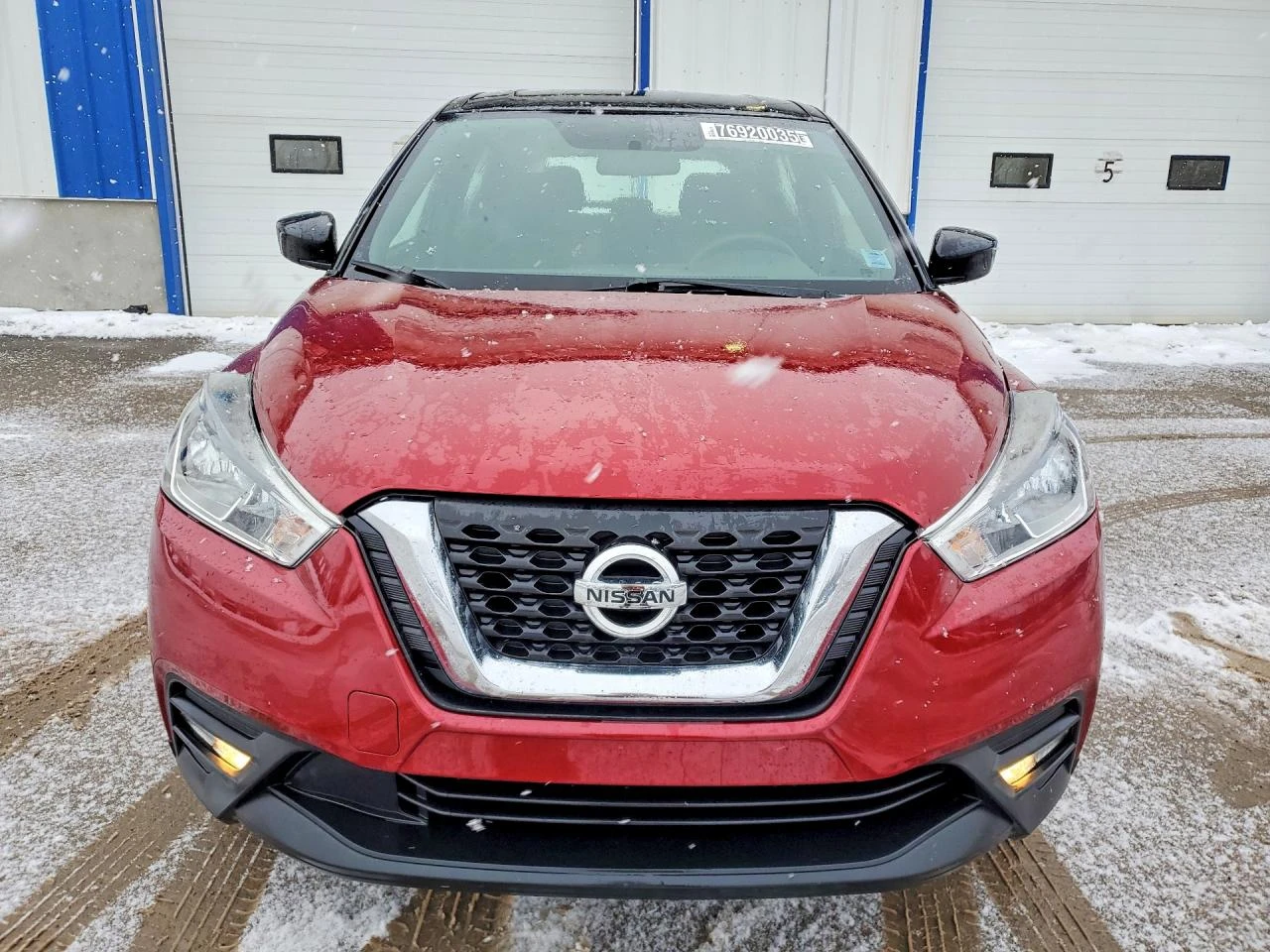Други Друг 1.6l Nissan Kicks S, снимка 5 - Автомобили и джипове - 53791759