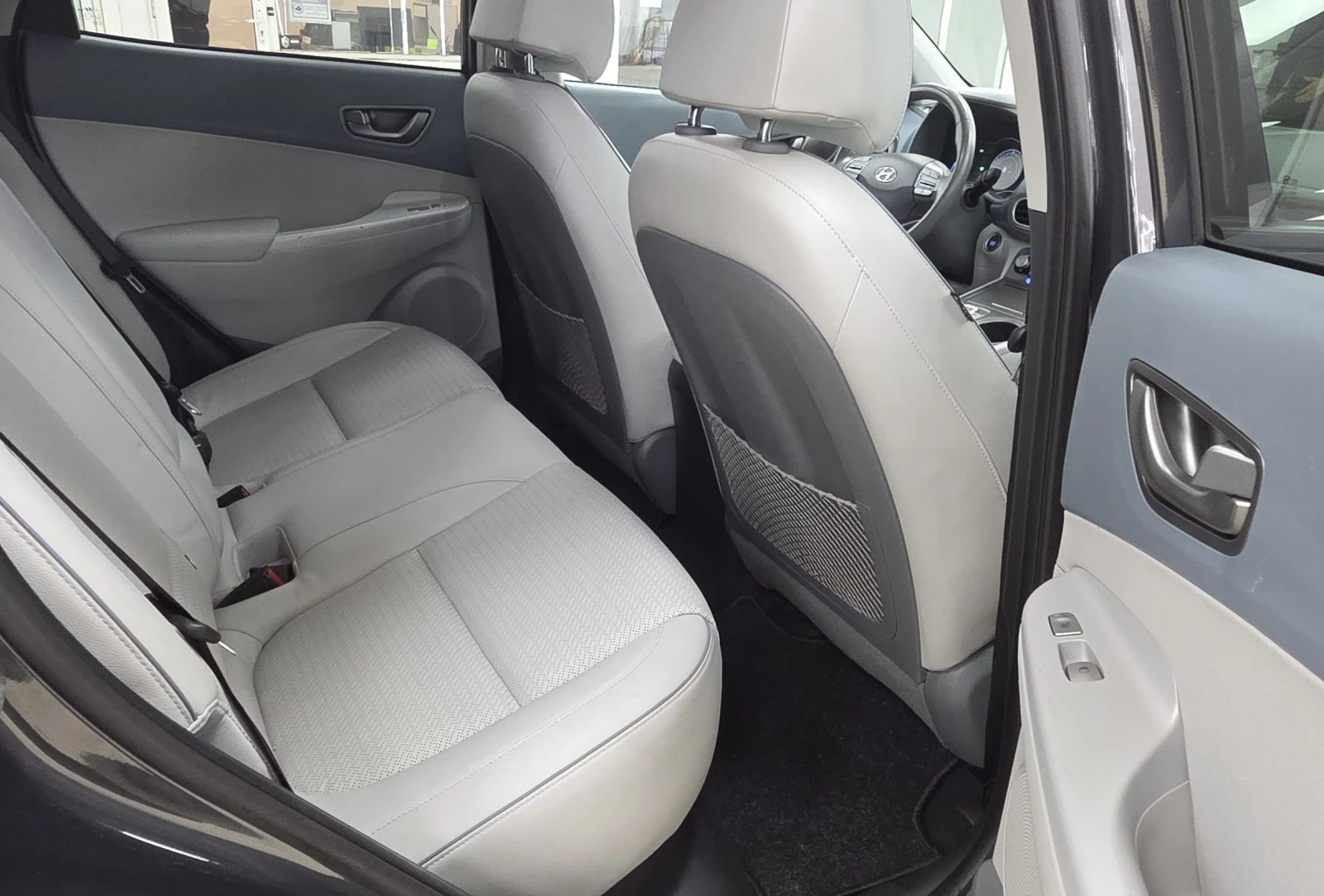 Hyundai Kona 64KWh/Premium/Шибидах/Blue Link, снимка 11 - Автомобили и джипове - 54258939