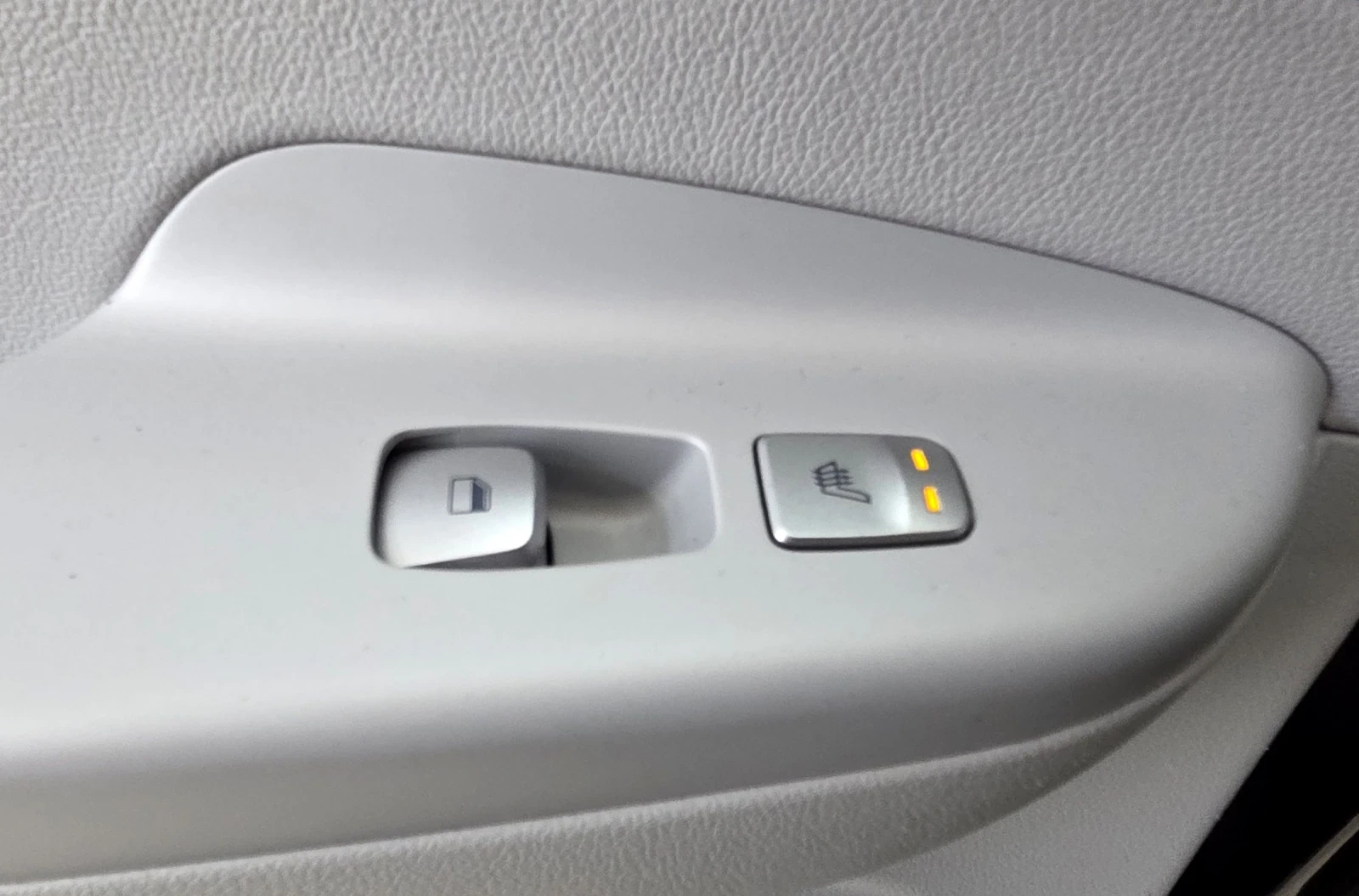 Hyundai Kona 64KWh/Premium/Шибидах/Blue Link, снимка 10 - Автомобили и джипове - 54258939