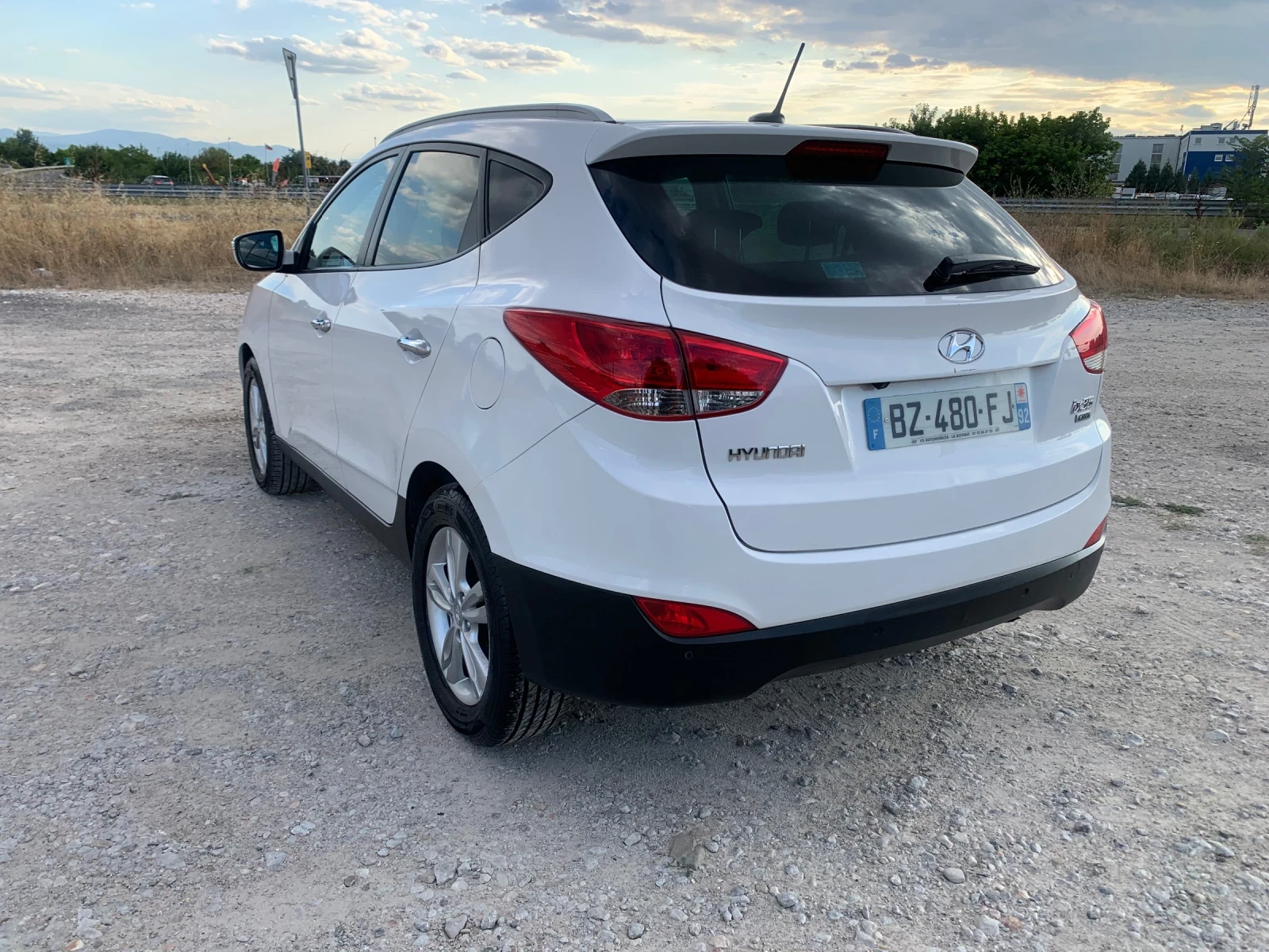 Hyundai IX35 1.7CRD, снимка 5 - Автомобили и джипове - 55692703