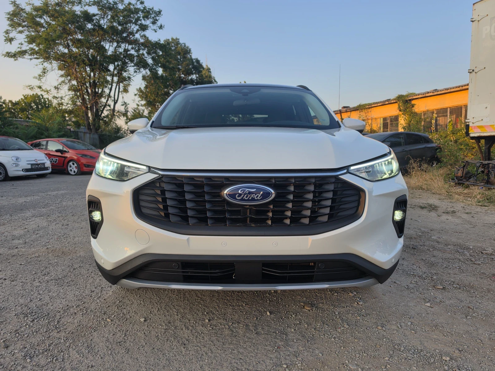 Ford Kuga / Escape 2.5 PHEV 885 KM, снимка 2 - Автомобили и джипове - 55874952
