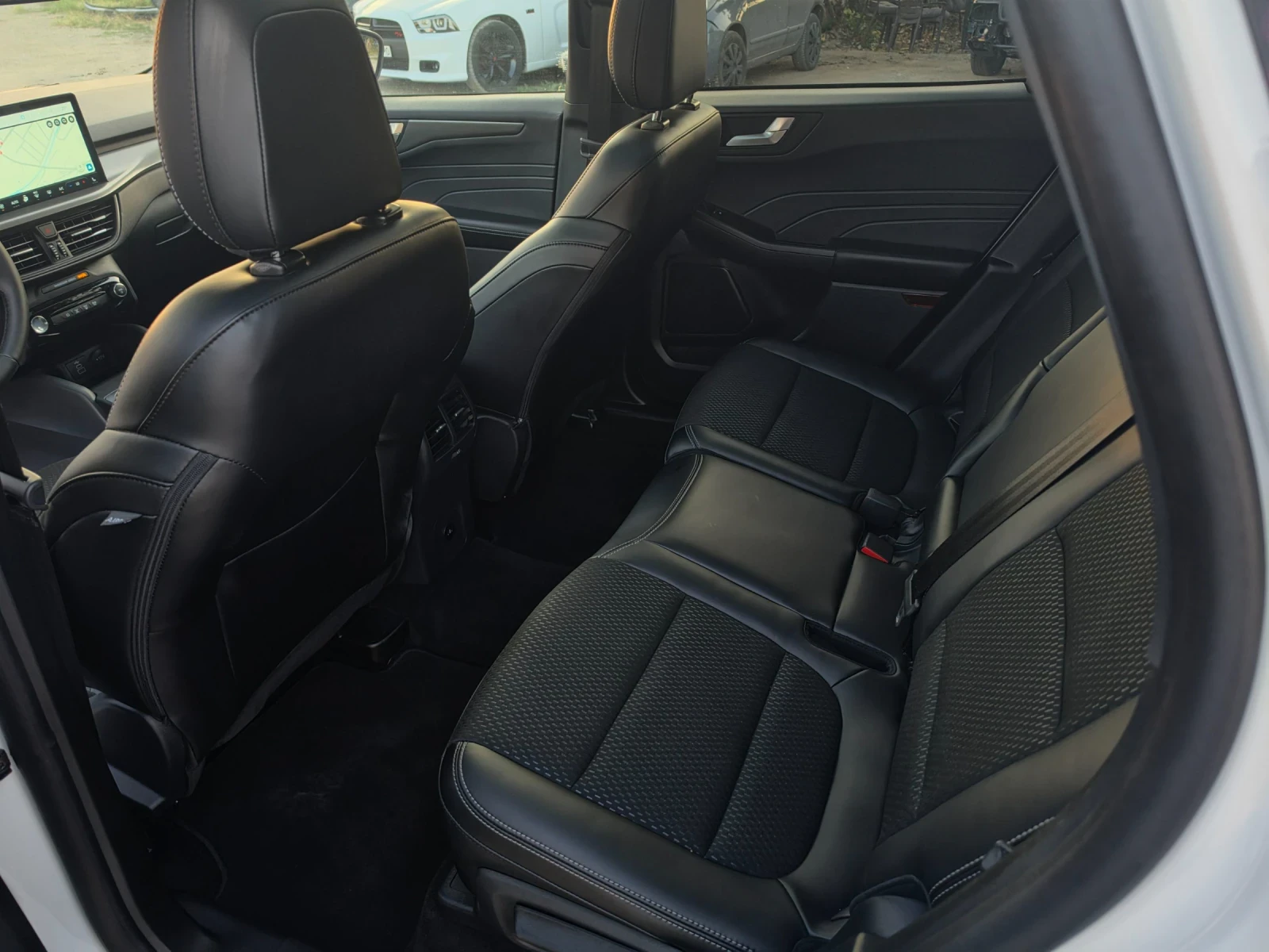 Ford Kuga / Escape 2.5 PHEV 885 KM, снимка 11 - Автомобили и джипове - 55874952