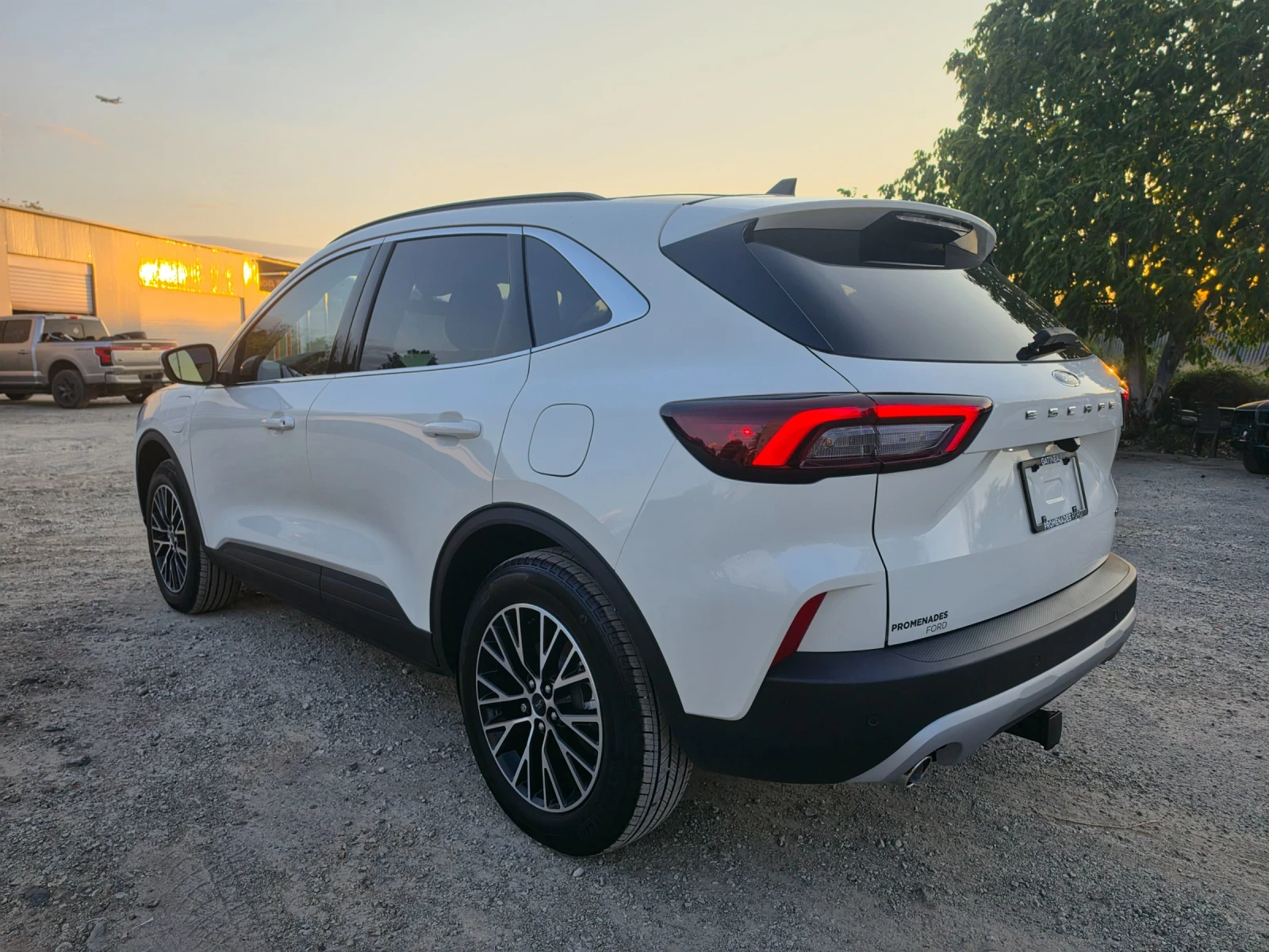 Ford Kuga / Escape 2.5 PHEV 885 KM, снимка 7 - Автомобили и джипове - 55874952
