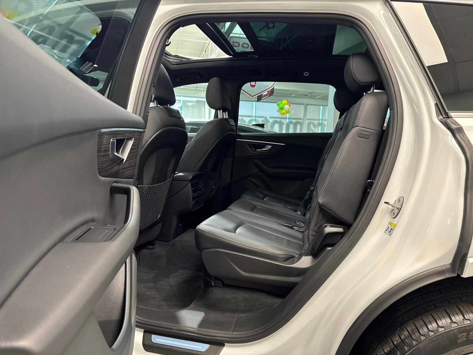 Audi Q7 * 45 TFSI quattro * CARFAX * , снимка 11 - Автомобили и джипове - 56004695