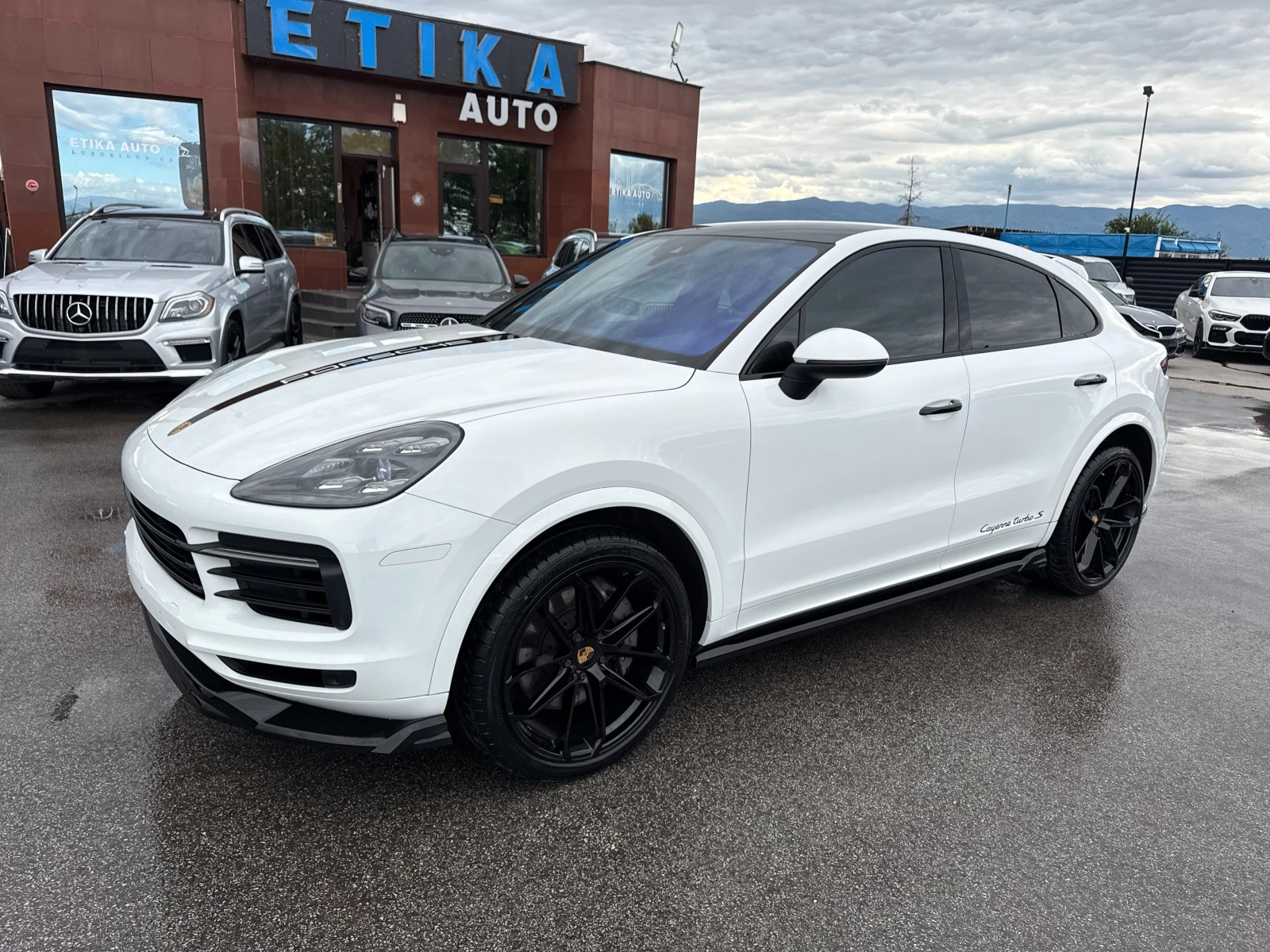 Porsche Cayenne Turbo S Paket-Chromo-Panorama-Kamera-Bose-Lazer !!, снимка 3 - Автомобили и джипове - 56251503