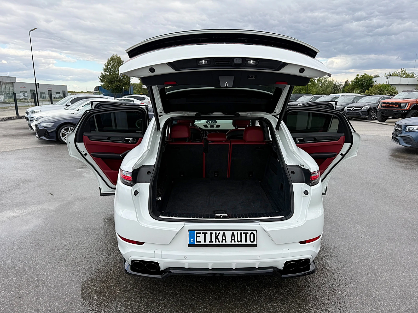 Porsche Cayenne Turbo S Paket-Chromo-Panorama-Kamera-Bose-Lazer !!, снимка 16 - Автомобили и джипове - 56251503