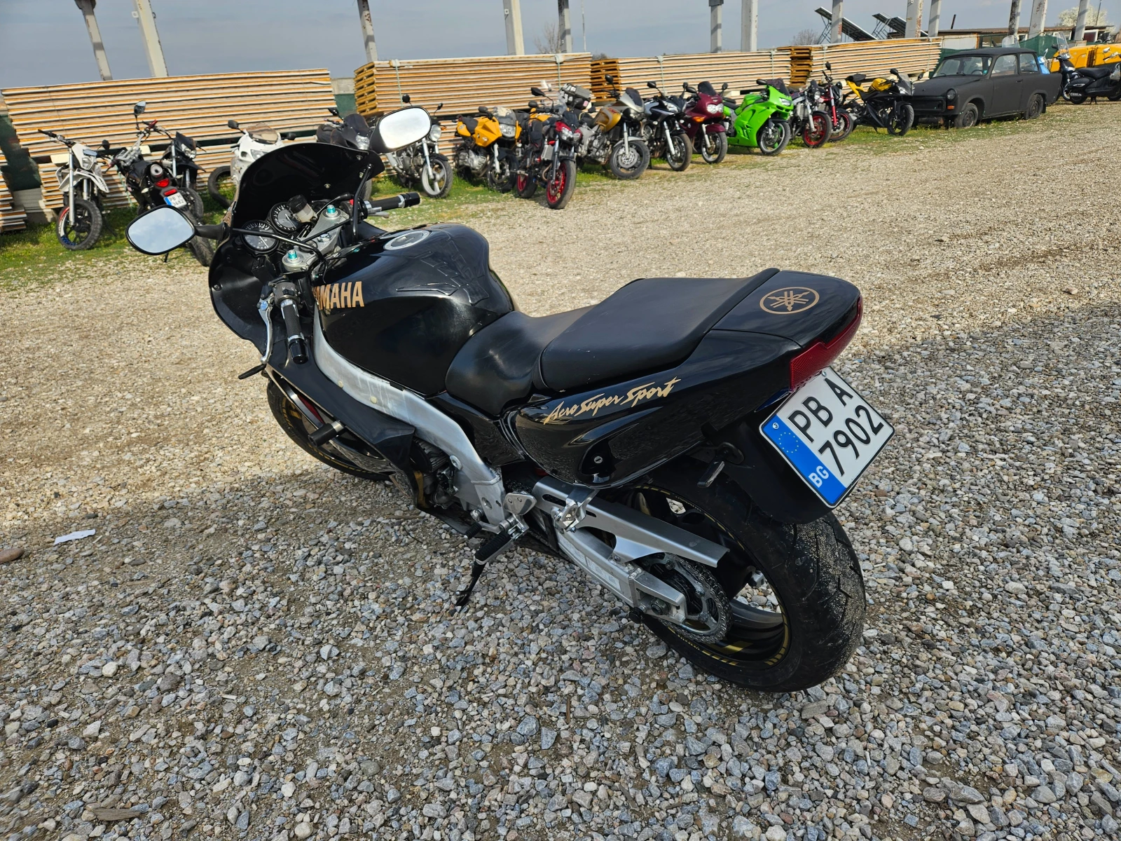 Yamaha YZF-R1 Лизинг Бартер, снимка 4 - Мотоциклети и мототехника - 49654096