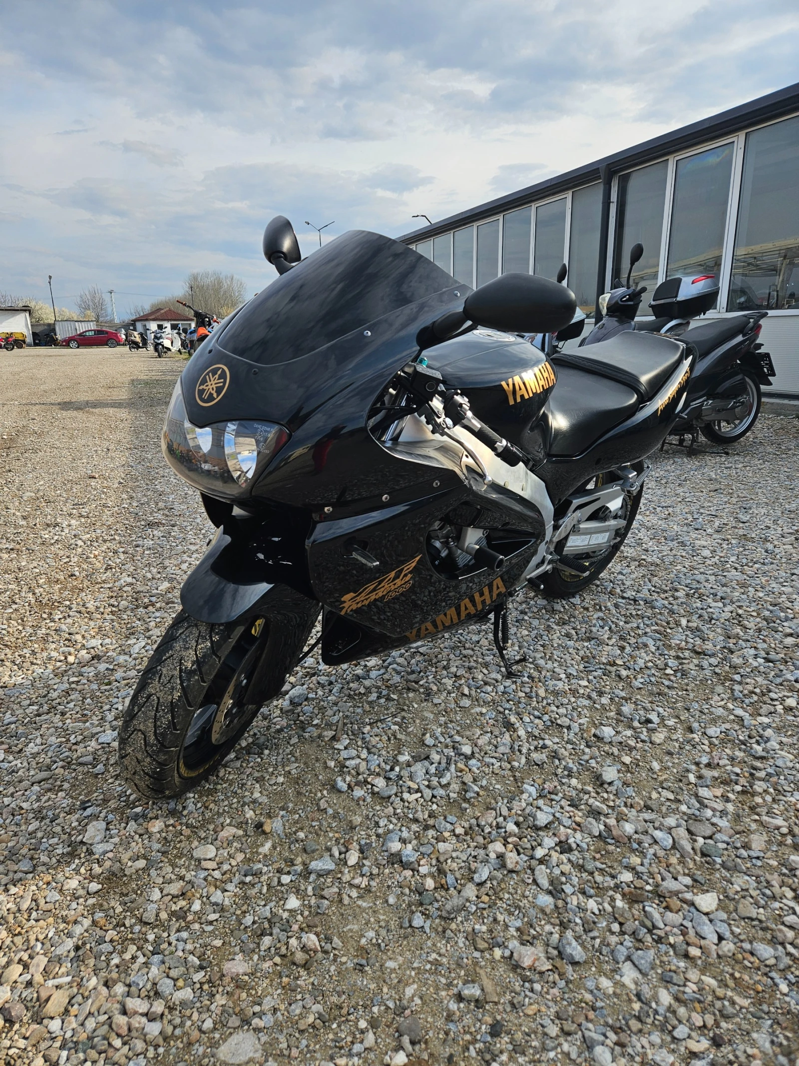 Yamaha YZF-R1 Лизинг Бартер, снимка 2 - Мотоциклети и мототехника - 49654096