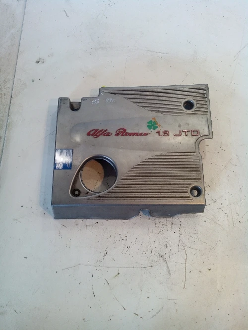 Капак двигател за Алфа Ромео 156 1.9JTD