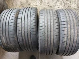 Гуми Зимни 215/55R18, снимка 1