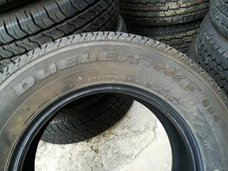 Гуми Летни 205/70R15, снимка 4 - Гуми и джанти - 21996345