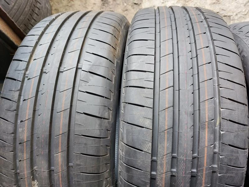 Гуми Зимни 215/55R18, снимка 2 - Гуми и джанти - 37110862