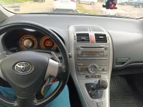 Toyota Auris 1.6 VVTI, снимка 12