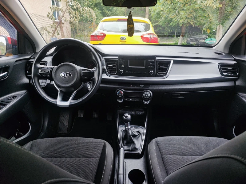 Kia Rio, снимка 12 - Автомобили и джипове - 46731538