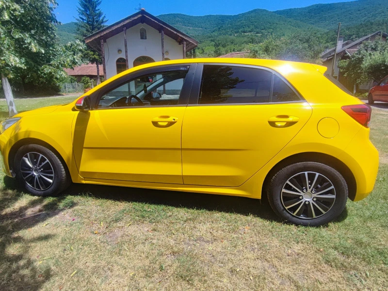 Kia Rio, снимка 8 - Автомобили и джипове - 46731538