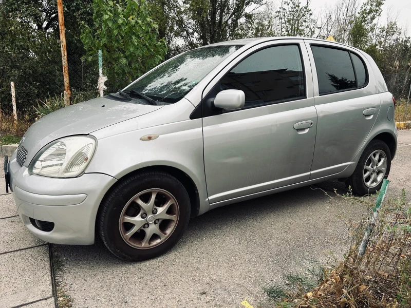 Toyota Yaris 1.3i, снимка 7 - Автомобили и джипове - 47340893