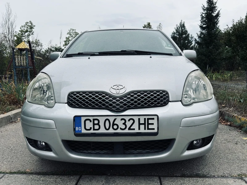 Toyota Yaris 1.3i, снимка 2 - Автомобили и джипове - 47340893