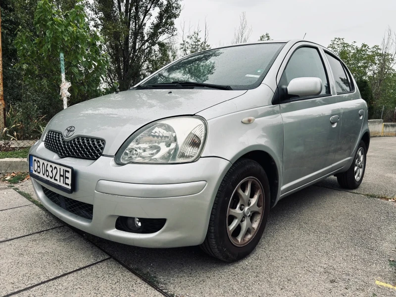 Toyota Yaris 1.3i, снимка 3 - Автомобили и джипове - 47340893