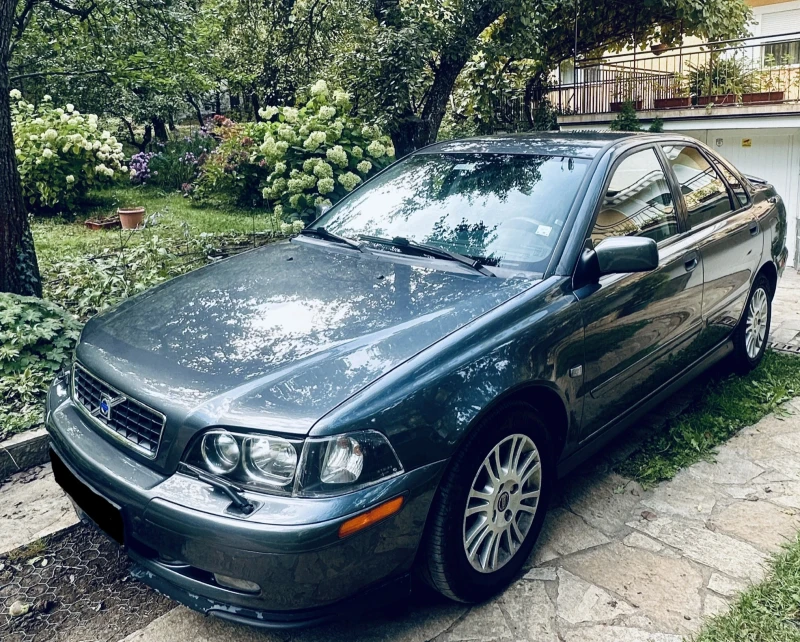 Volvo S40, снимка 1 - Автомобили и джипове - 49492288